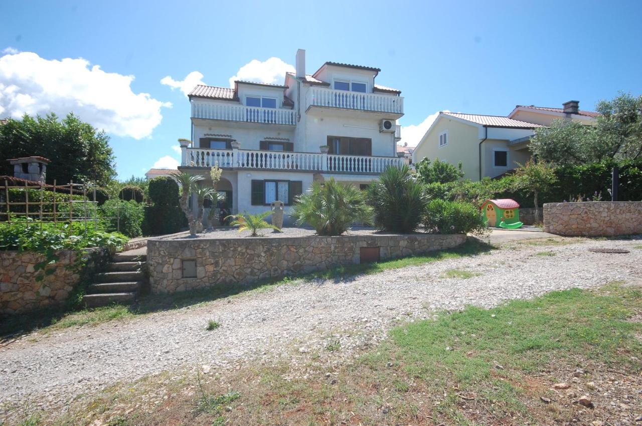 Apartment Margareta By El-Pi Tours Njivice Esterno foto
